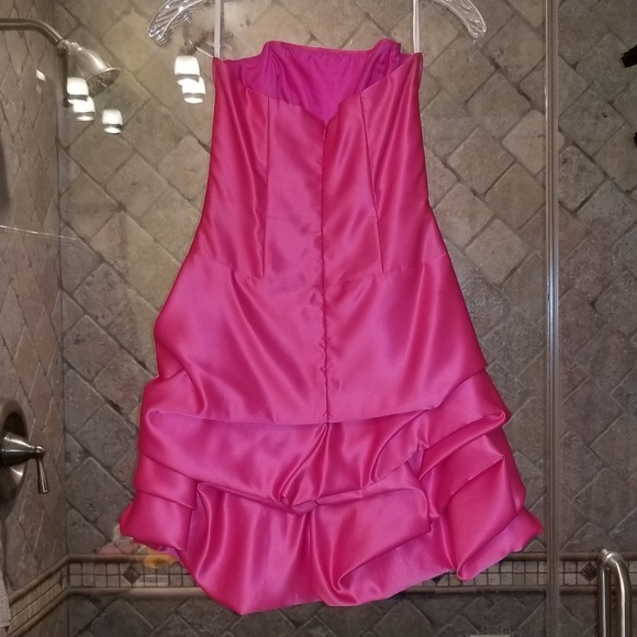 Cache, Prom Dress - Picture 6 of 7